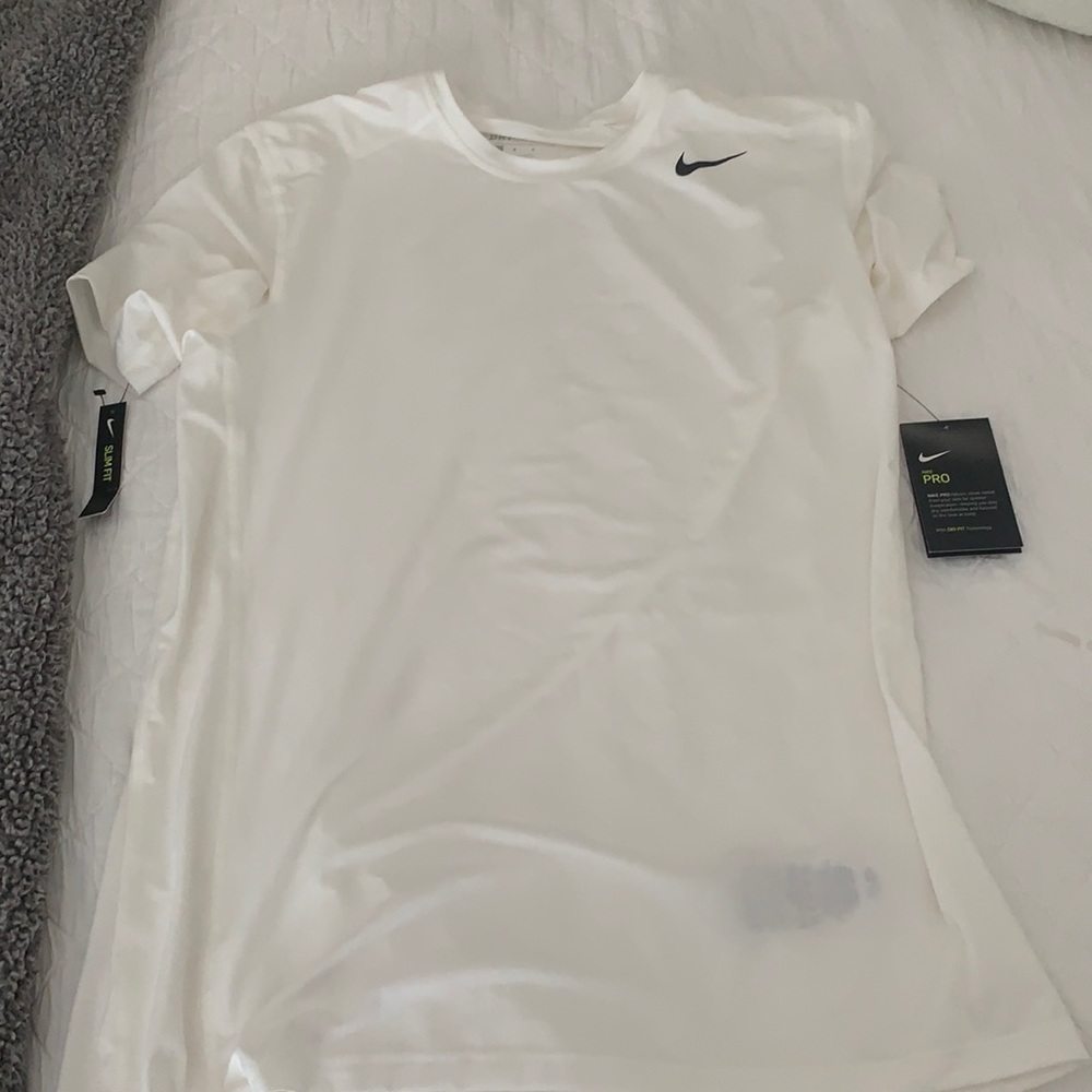 men’s nike shirt